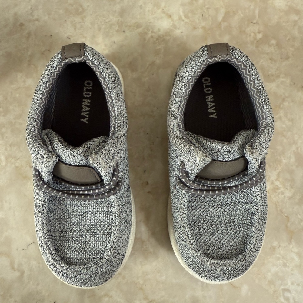 Old Navy Kids Gray Slip-On Shoes